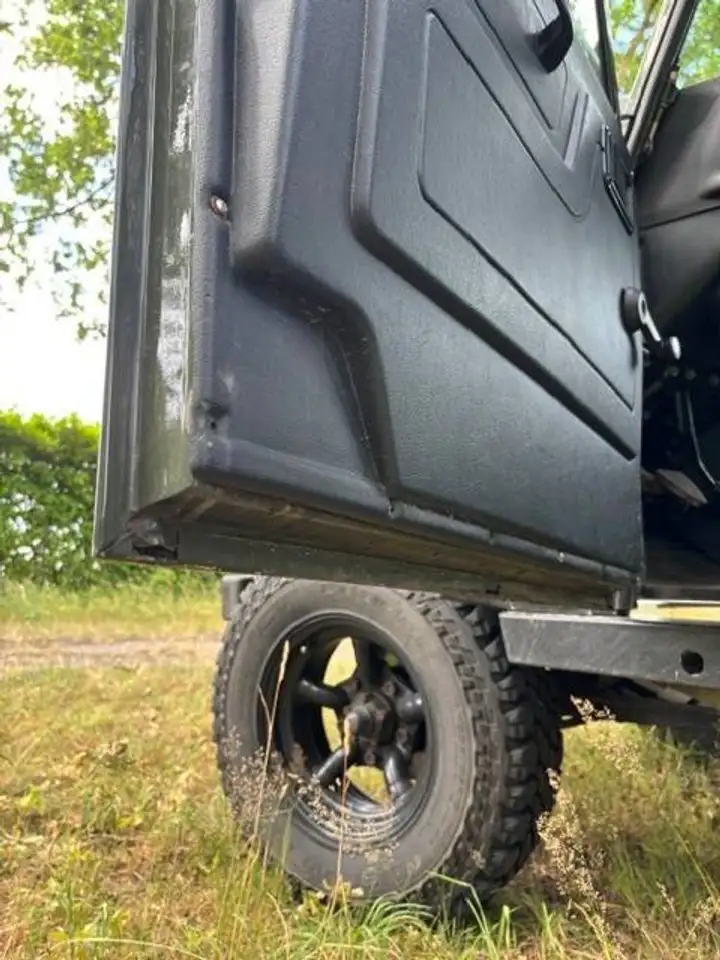 Land Rover Defender 3.5 V8 90" County, foto 12