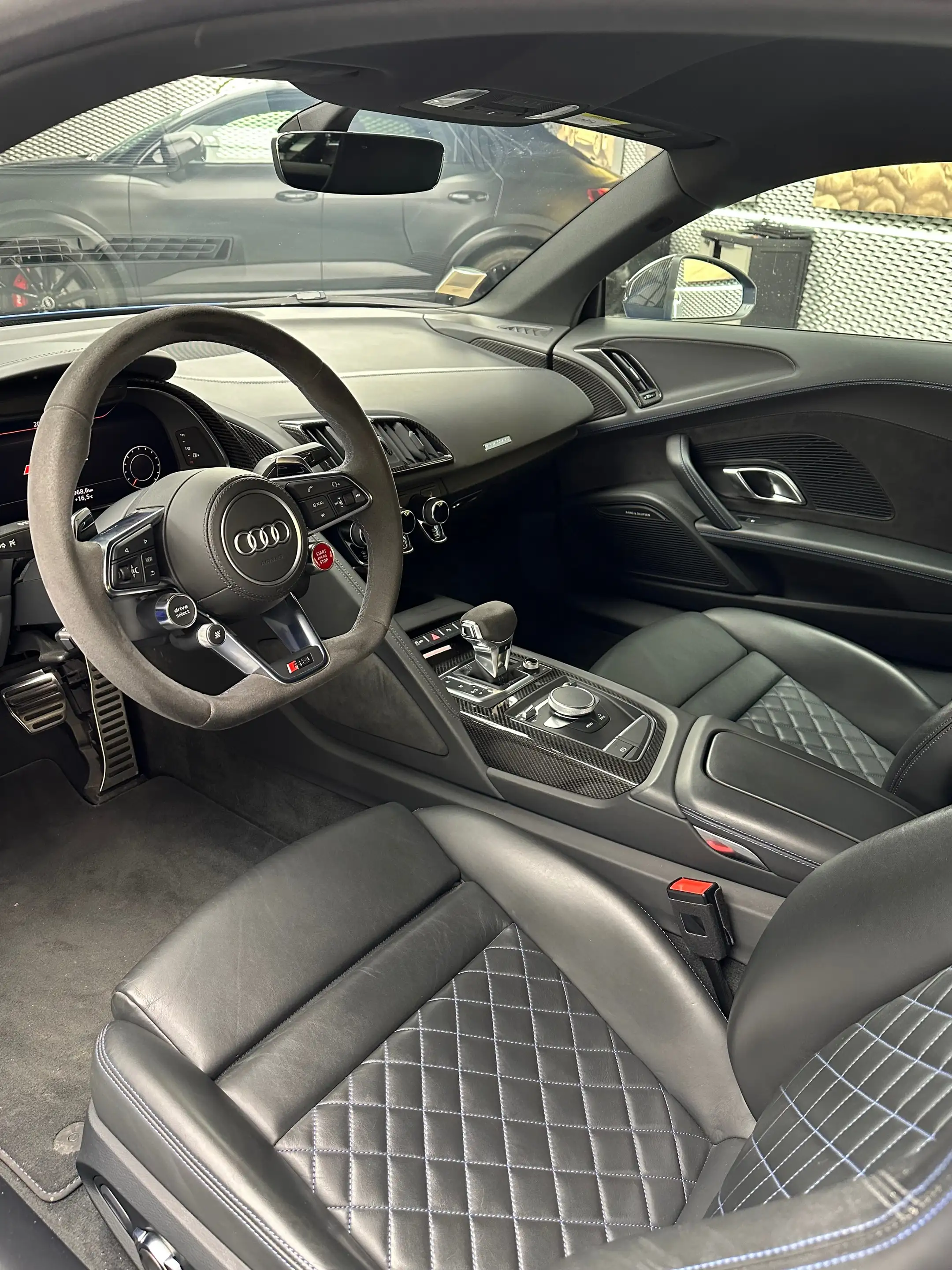 Audi R8 R8 V10 performance 5.2 FSI quattro S tronic — photo 10