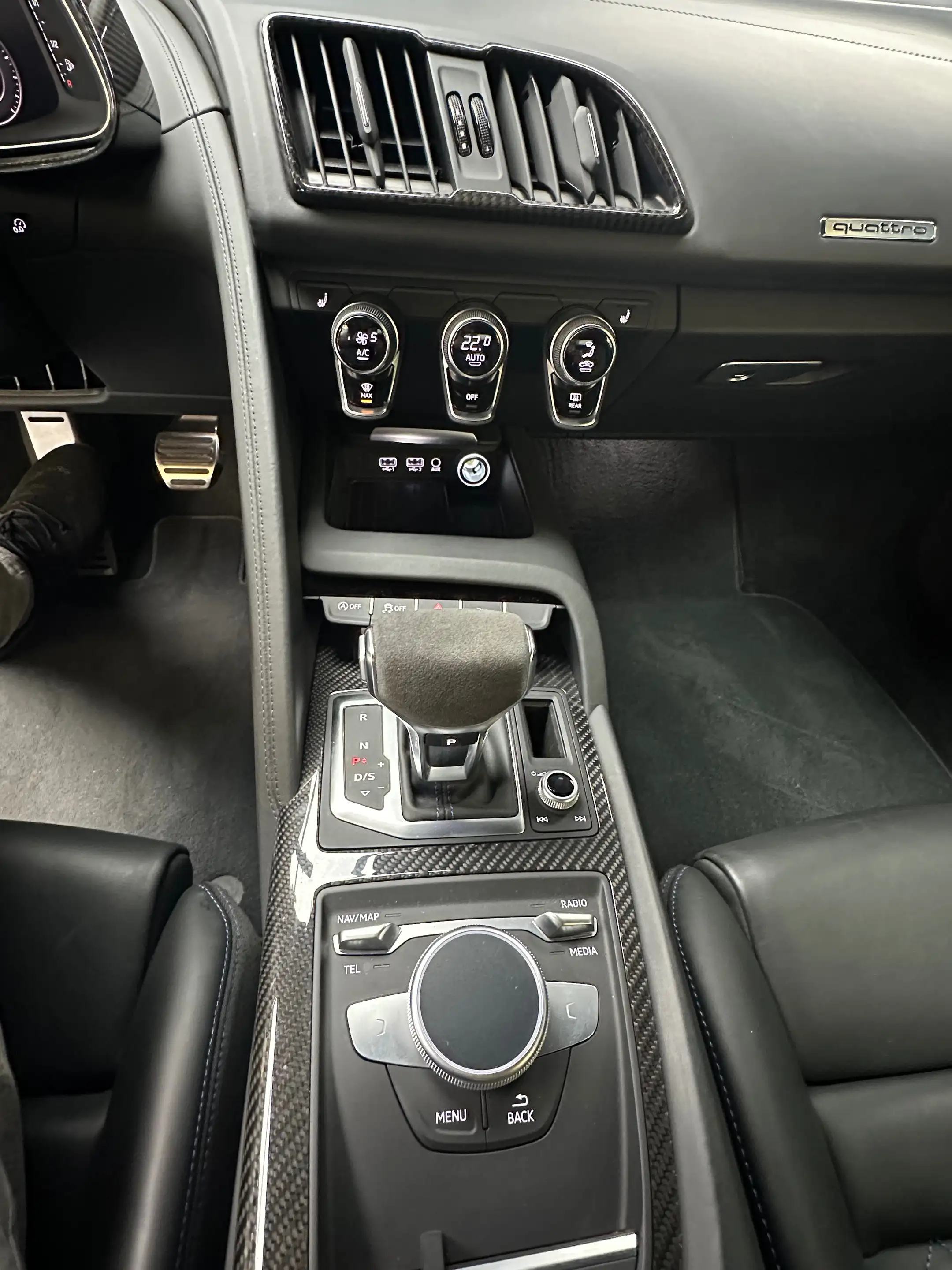 Audi R8 R8 V10 performance 5.2 FSI quattro S tronic — photo 12