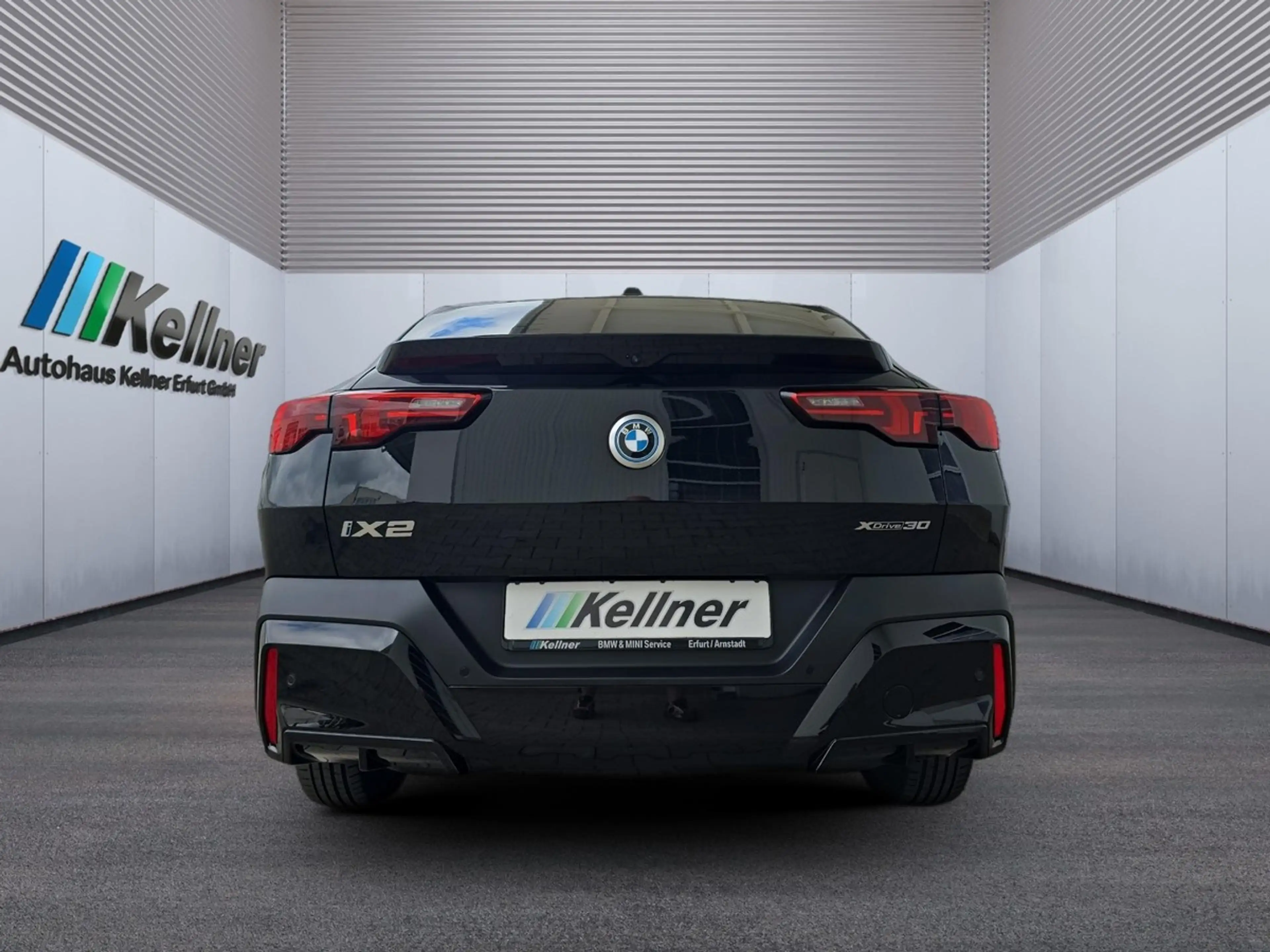 BMW iX2 xDr. 30 AHK+Head-Up+Harman&Kardon+360Cam+ACC — photo 6