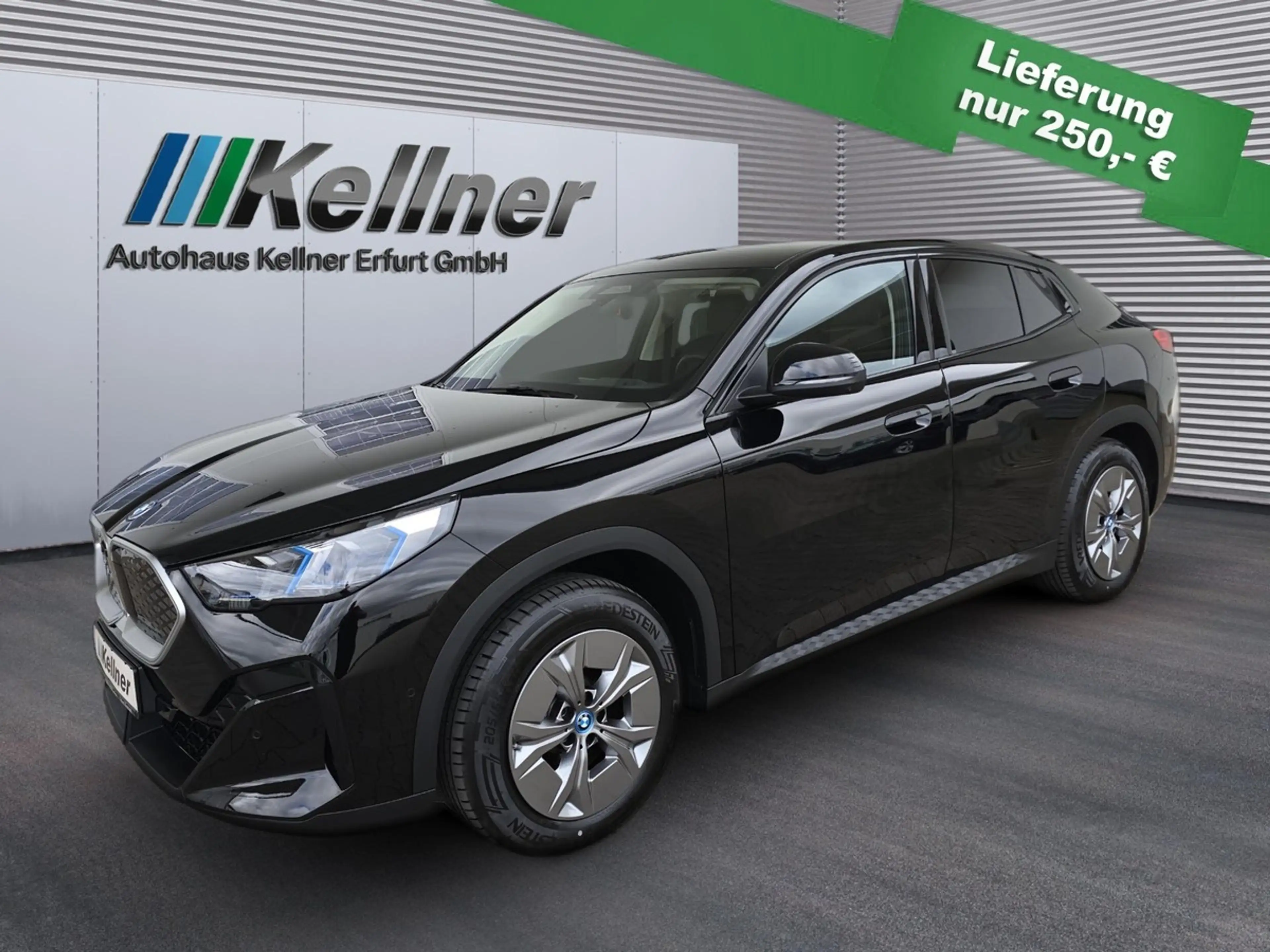 BMW iX2 xDr. 30 AHK+Head-Up+Harman&Kardon+360Cam+ACC — photo 2