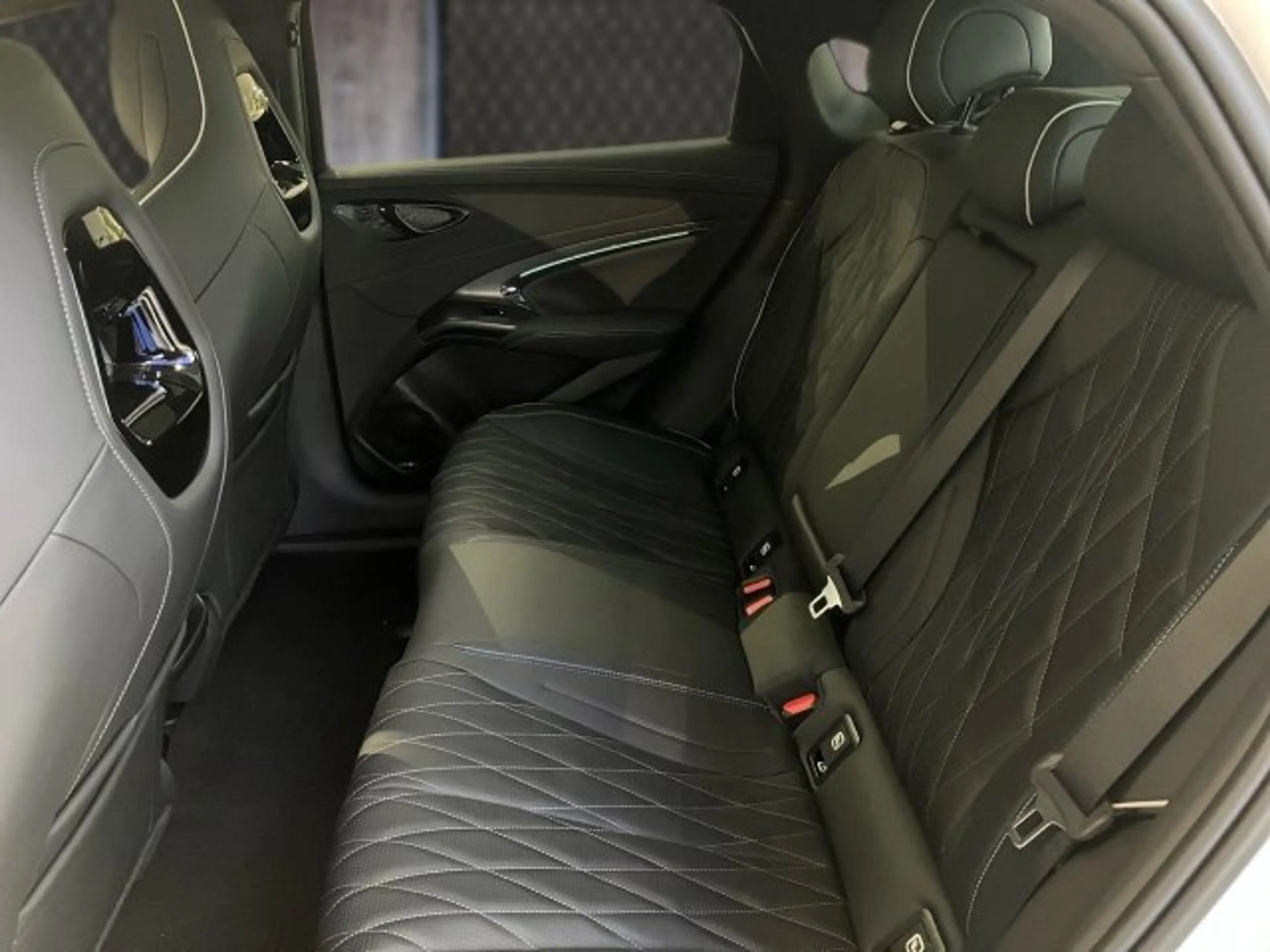 BYD Seal Excellence AWD — photo 9
