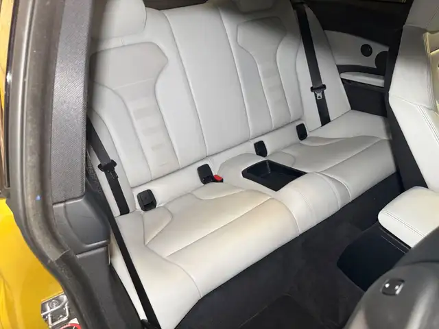 BMW M4 view 13