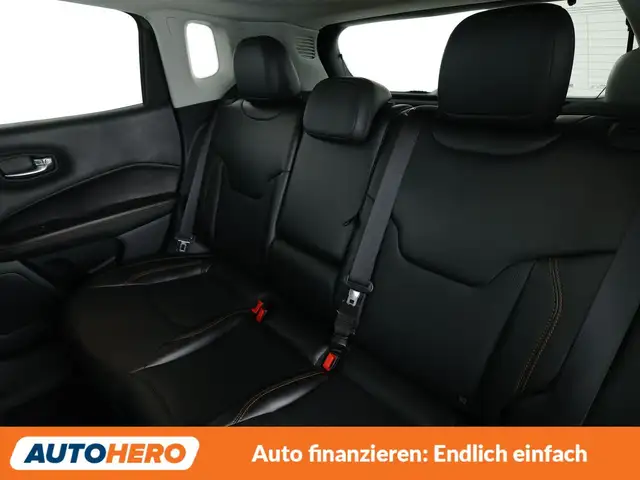 Jeep Compass view 14