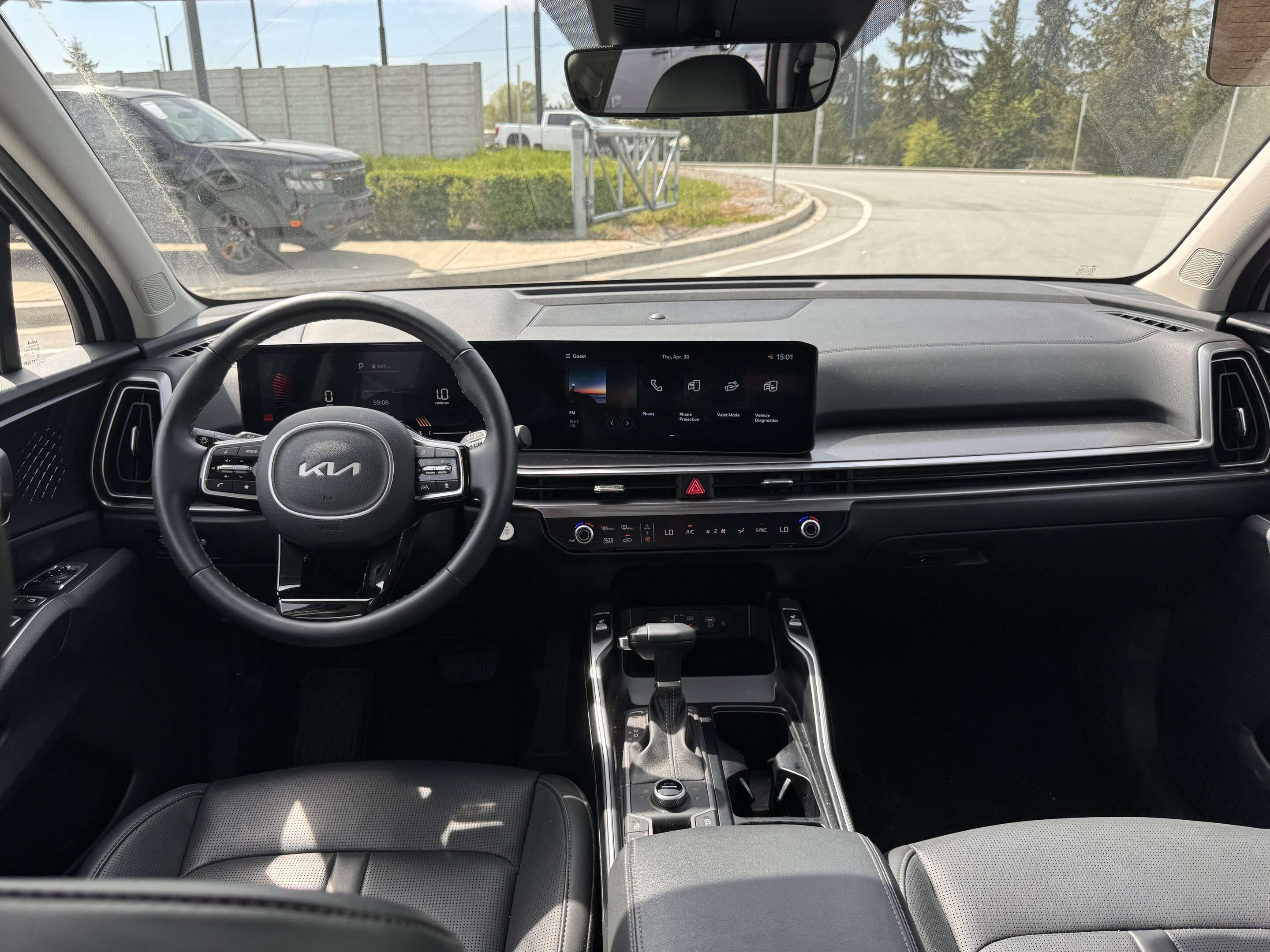 used 2025 Kia Sorento car, priced at $32,438