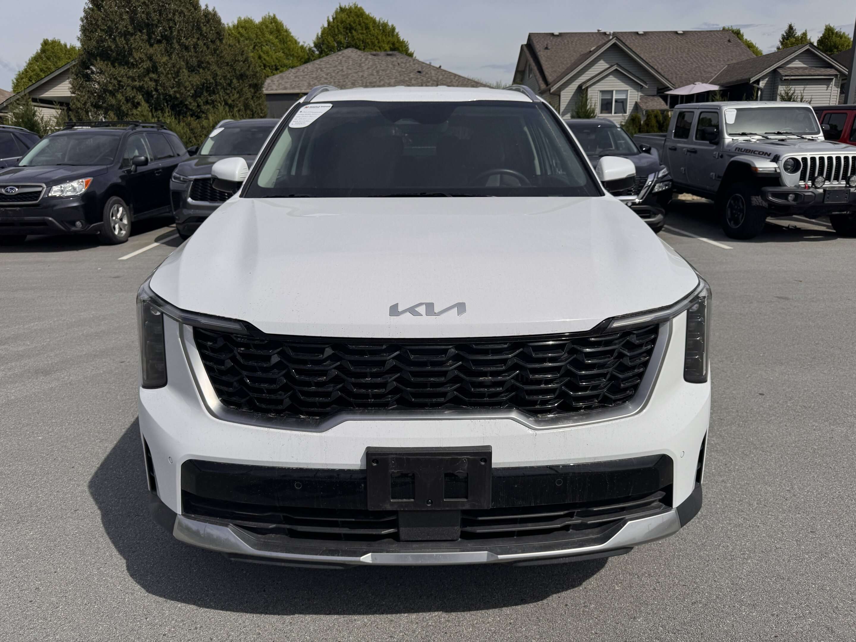 used 2025 Kia Sorento car, priced at $32,438