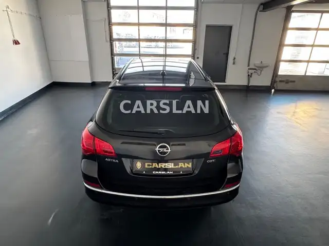 Opel Astra view 14