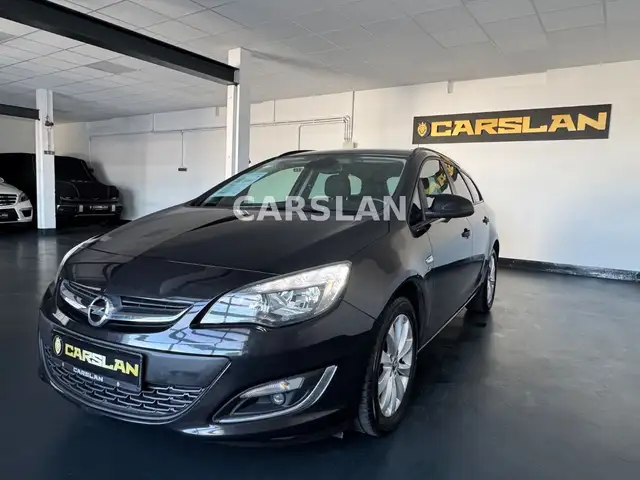 Opel Astra view 7