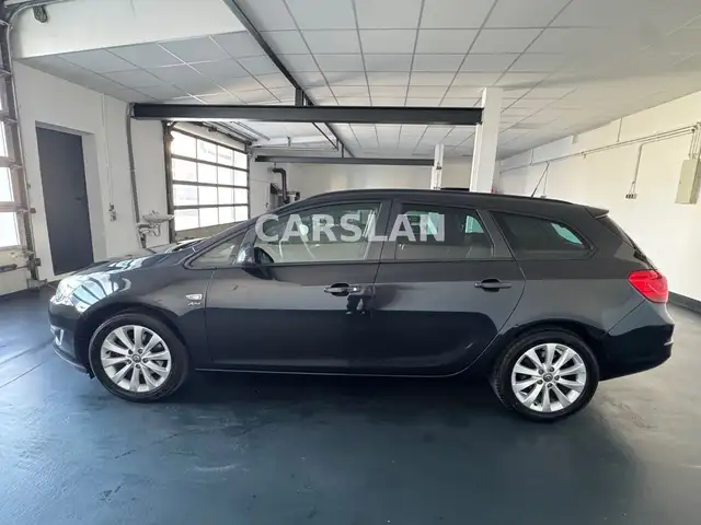 Opel Astra view 9