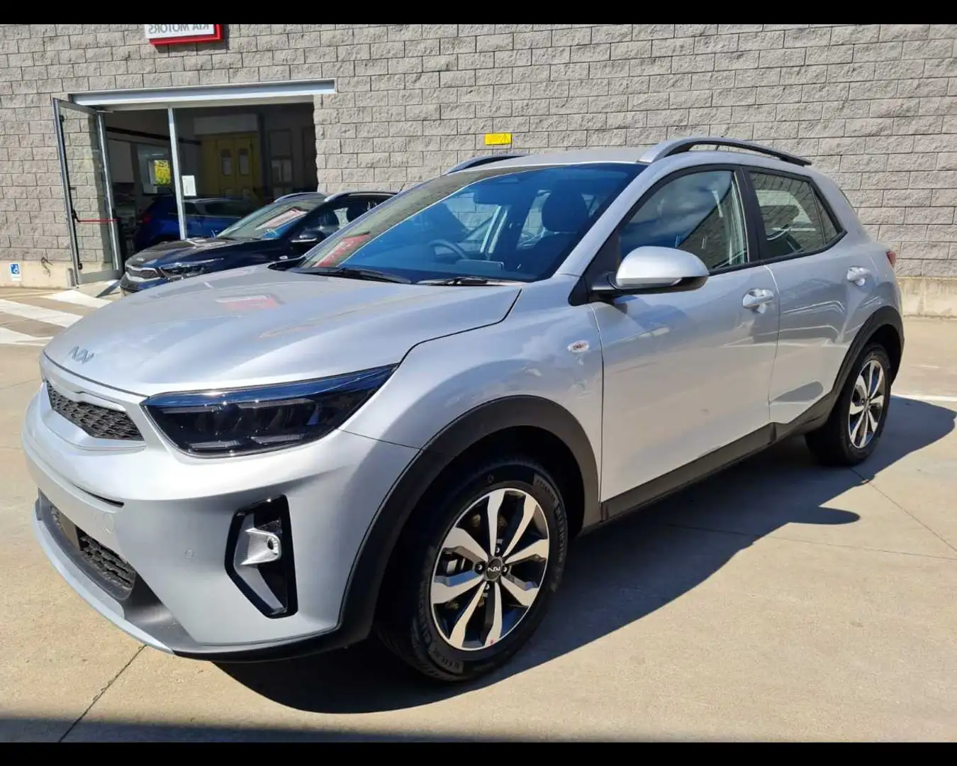 Kia Stonic 1.0 t-gdi mhev Urban 100cv mt Argento - 1