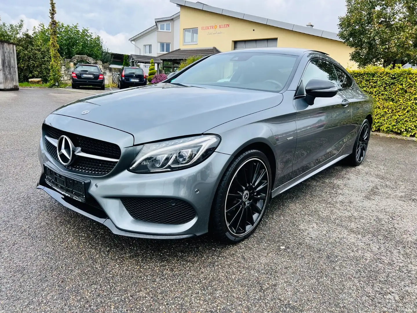 Mercedes-Benz C 220 d Coupe 4Matic Night Edition*AMG PAKET*PAN Grau - 1