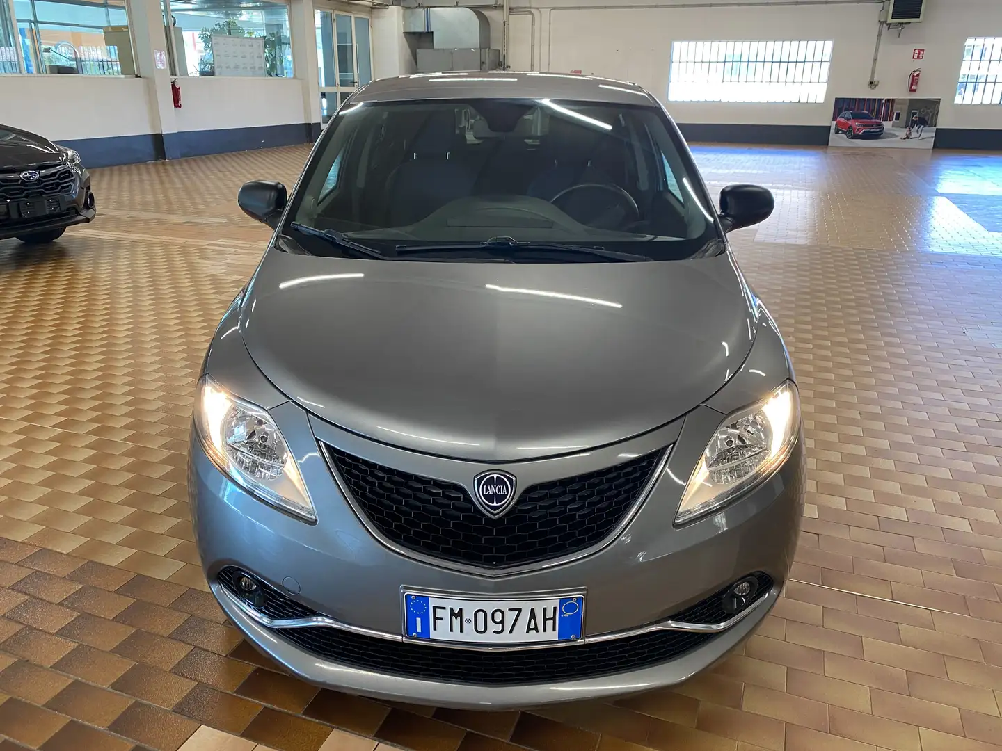 Lancia Ypsilon Ypsilon Silver 1.2 69cv E6 Grigio - 2