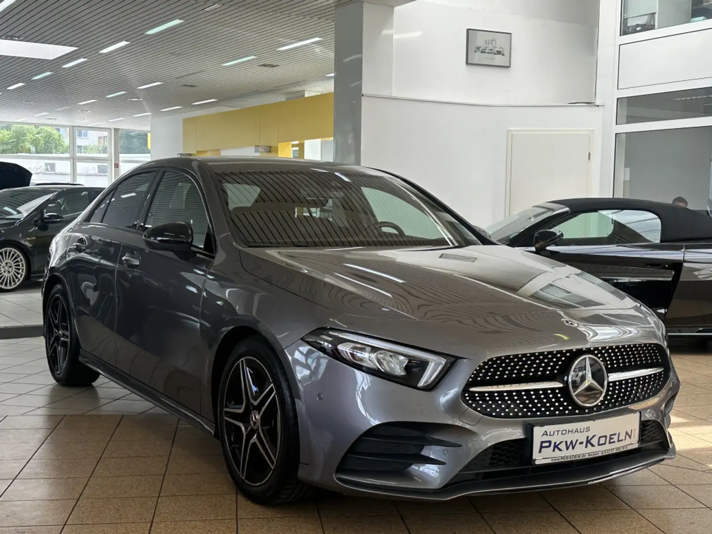 Mercedes-Benz A 220 d 4M AMG-LiNE *LED*NiGHT*KAMERA*LEDER*PTS* Grau - 2