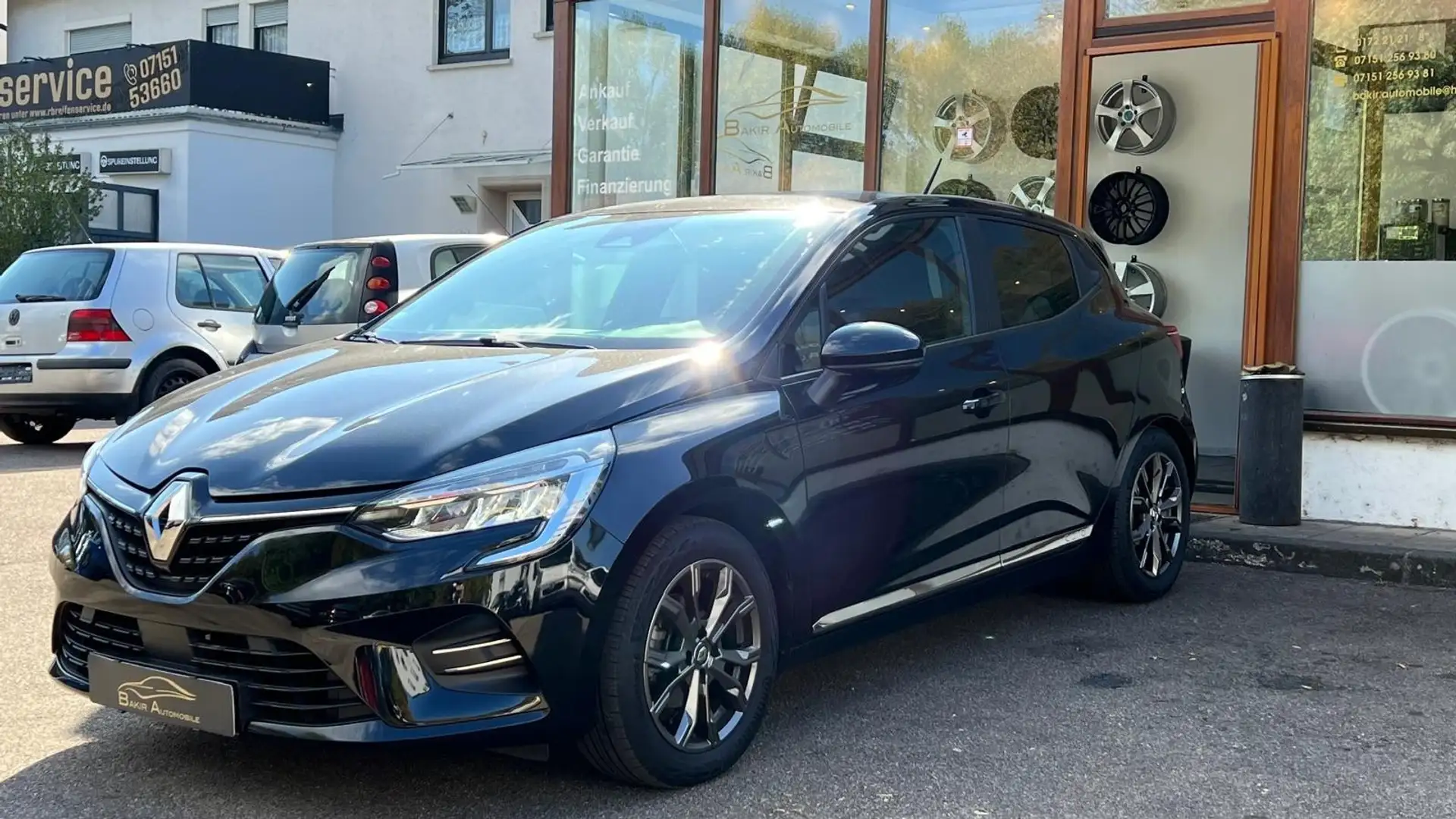 Renault Clio *Navi*SHZ*Spurhalte-Ass*PDC* Schwarz - 1