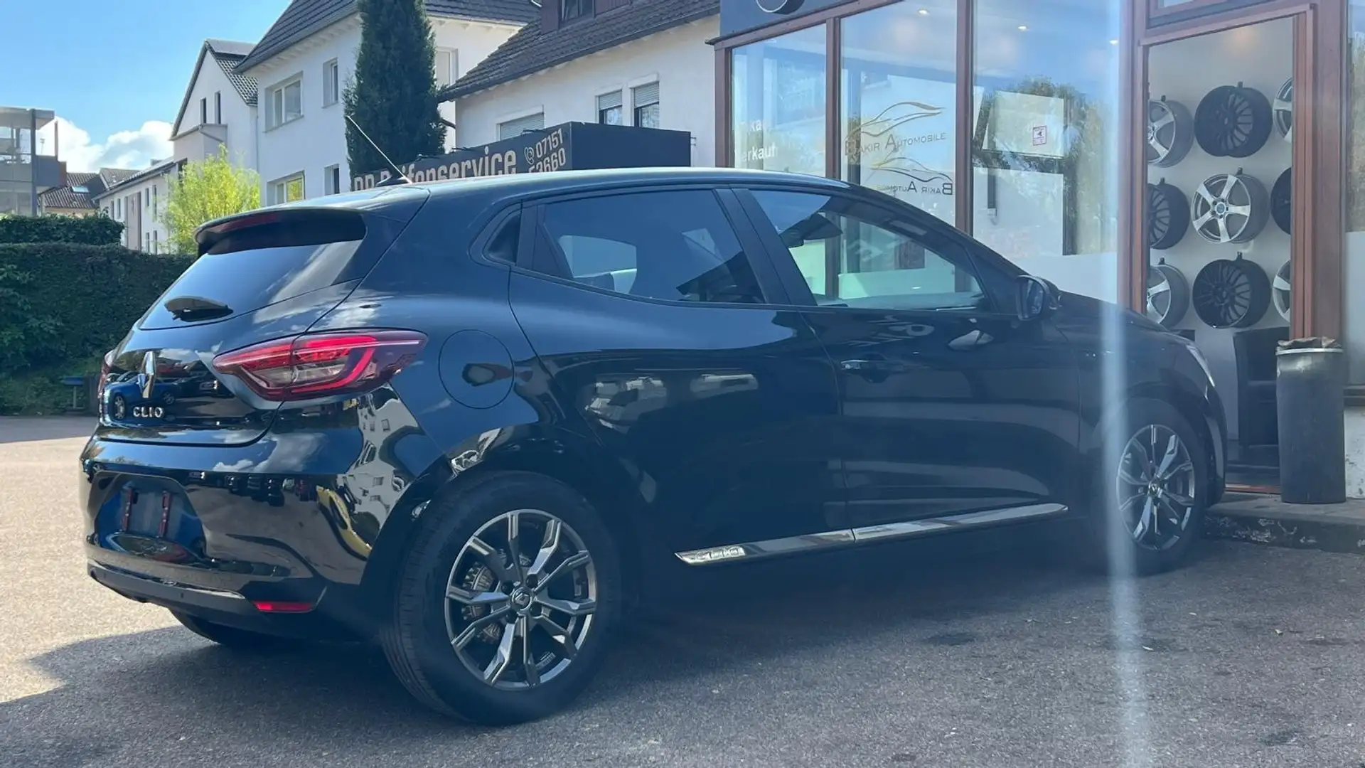 Renault Clio *Navi*SHZ*Spurhalte-Ass*PDC* Zwart - 2