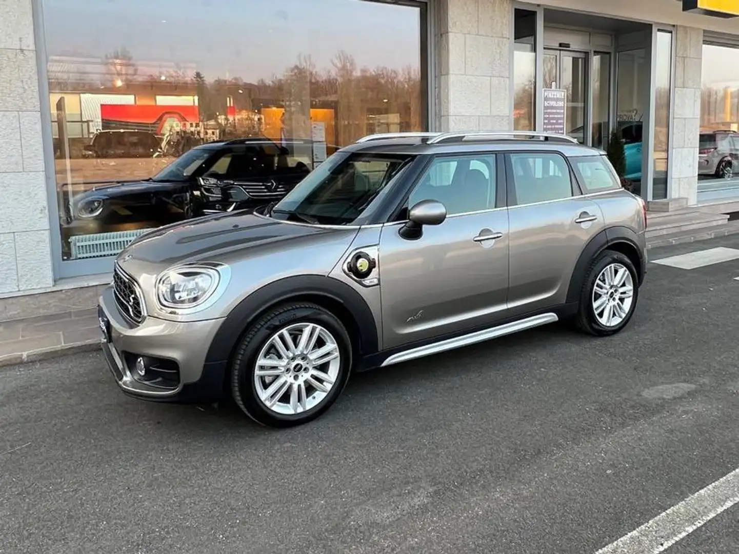 MINI Cooper SE Countryman Mini Countryman 1.5 Cooper SE Hype all4 auto Grau - 2
