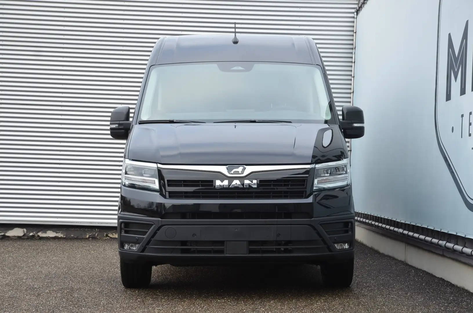 MAN TGE 3.180- L3H3- Automaat-Camera- ACC-Nieuw- 42990+BTW Negro - 2