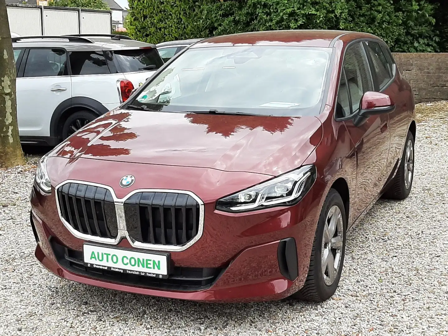 BMW 218 Baureihe 2 Active Tourer 218 d GARANTIE BMW Červená - 1