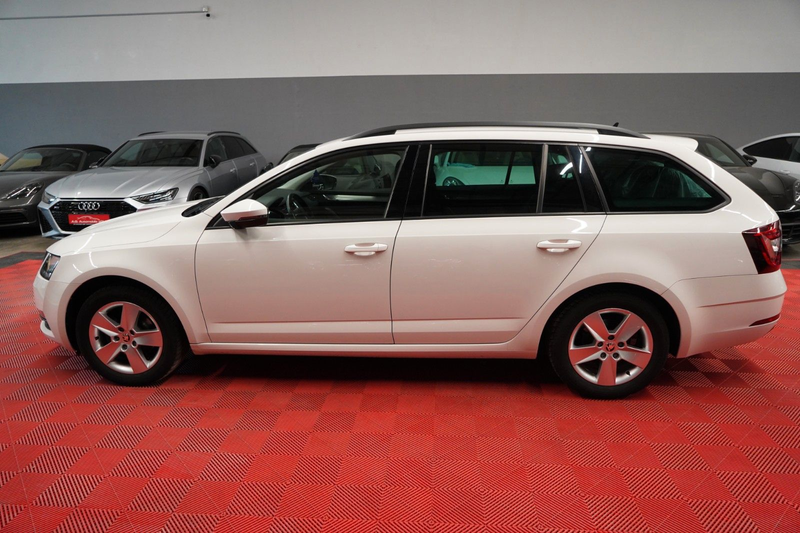 Skoda Octavia 2.0 TDI DSG Combi Tour 2.Hand*Unfallfrei — photo 10