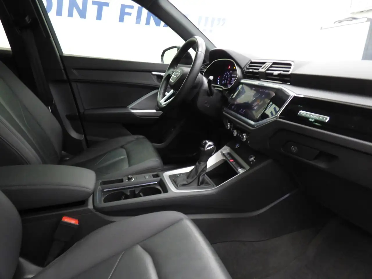 Audi Q3 снимка Audi Q3