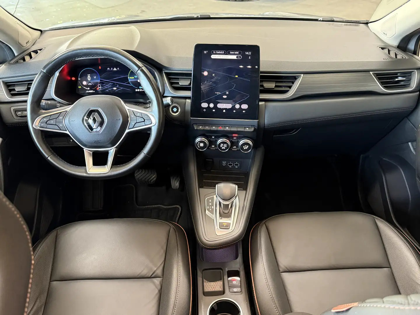 Renault Captur 1.6 E-Tech Plug-in Hybrid 160 Initiale Paris VERKO Silber - 2