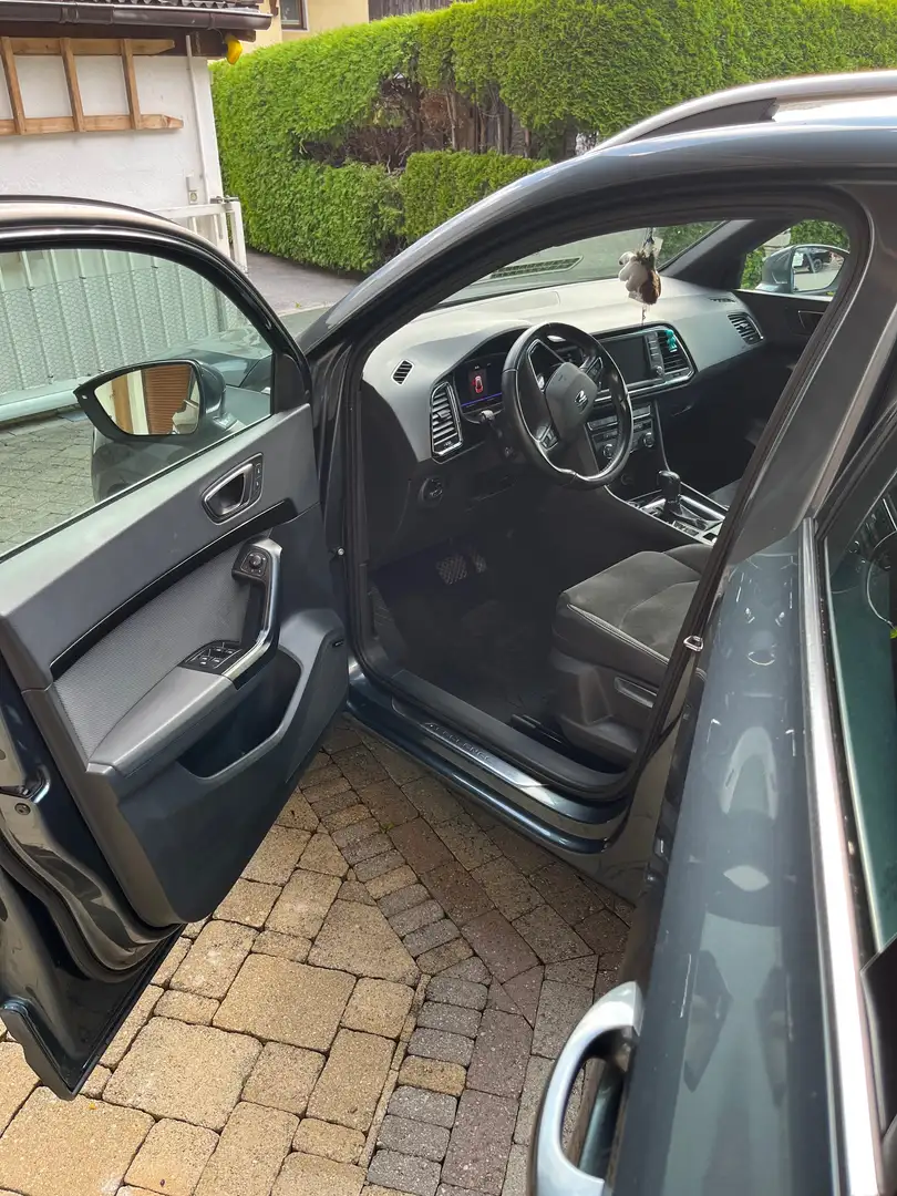 SEAT Ateca Ateca 2,0 Xcellence 4WD TDI DSG Xcellence Grau - 1