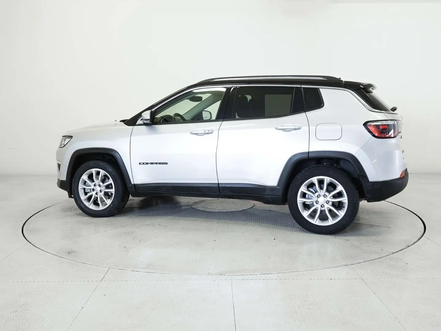 Jeep Compass 1.3 Turbo T4 190CV  PHEV AT6  4xe Limited Zwart - 2