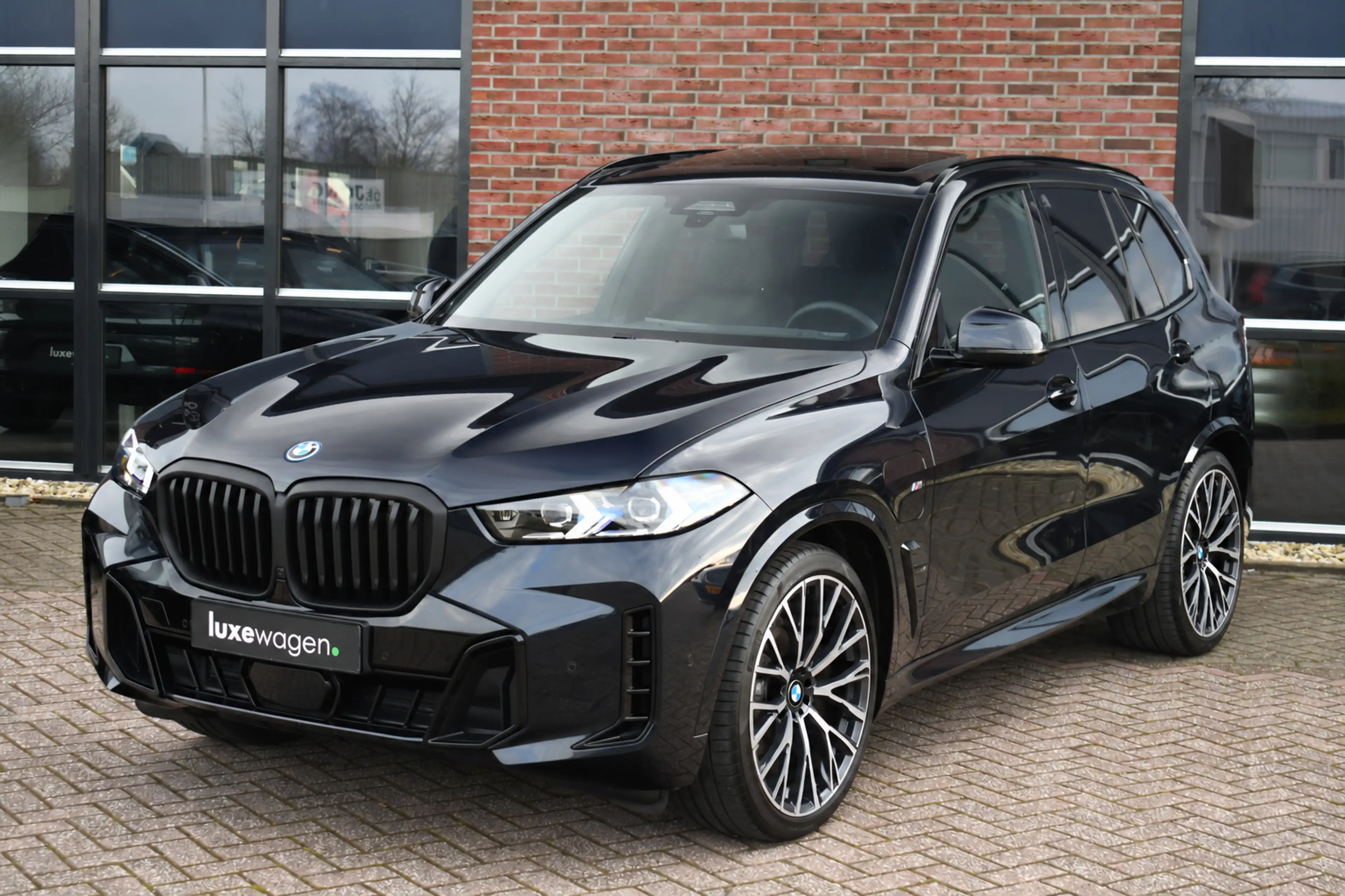 BMW X5 xDrive50e M-Sport Pano Trekh Massage+Vent Alc-heme — photo 47