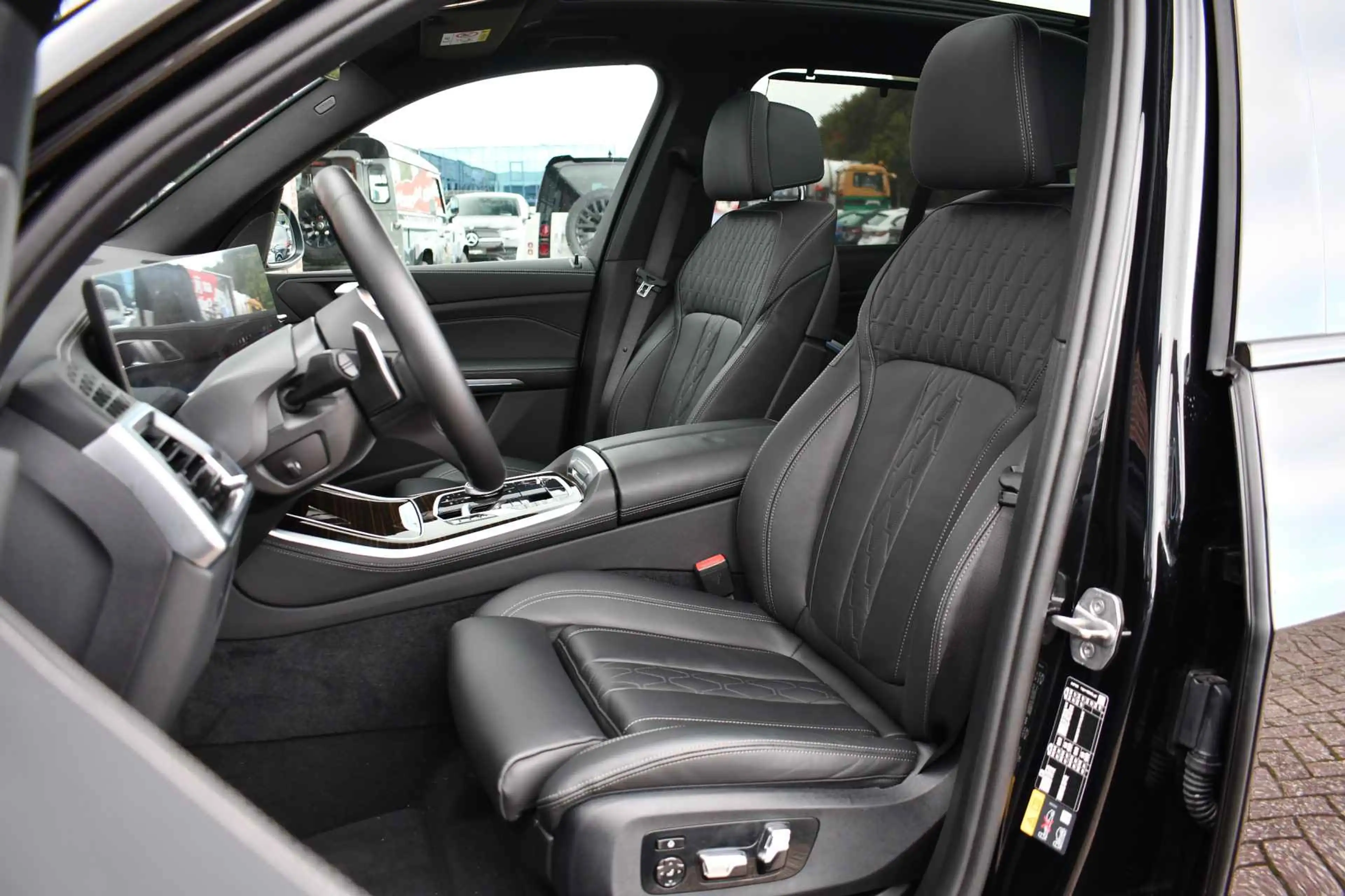 BMW X5 xDrive50e M-Sport Pano Trekh Massage+Vent Alc-heme — photo 4