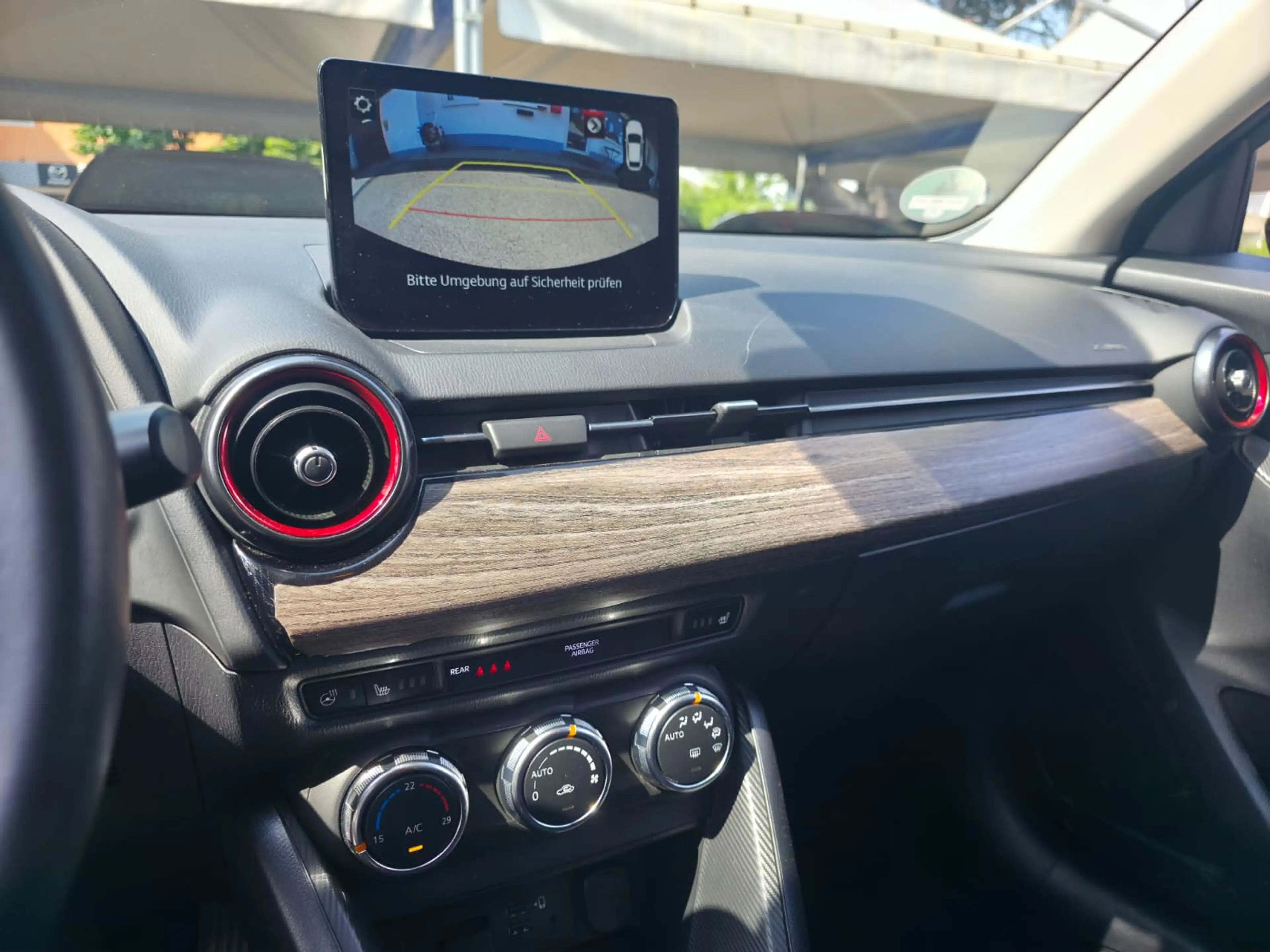 Mazda 2 1.5L SKYACTIV-G 90ps Mazda2 90PS Homura Automatik. — photo 11
