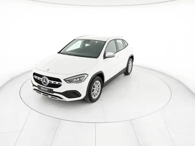 Mercedes-Benz GLA 180 180 d business auto