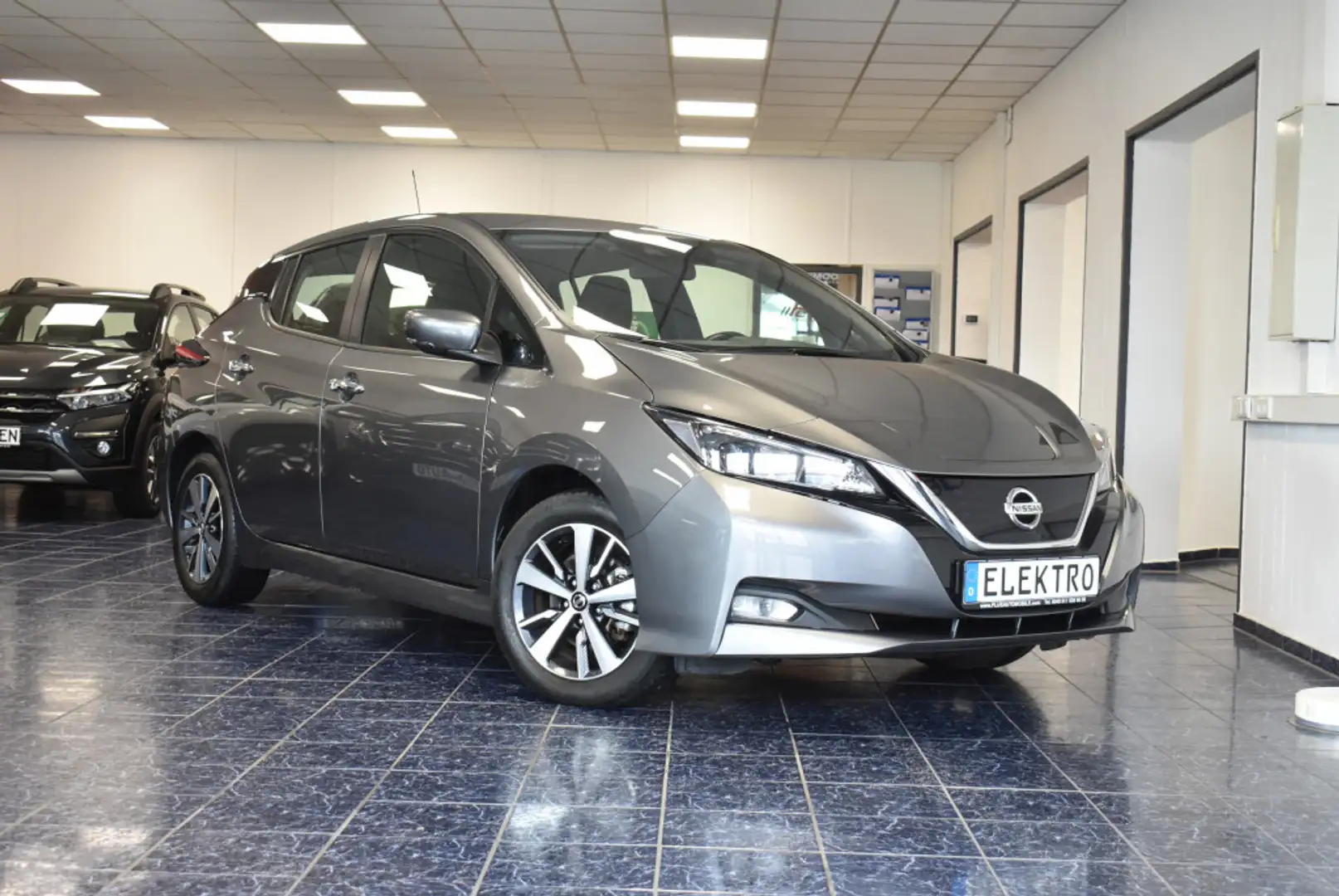 Nissan Leaf 40 kWh Acenta Navi Sitzheiz. Kamera 1-Hand Grau - 2