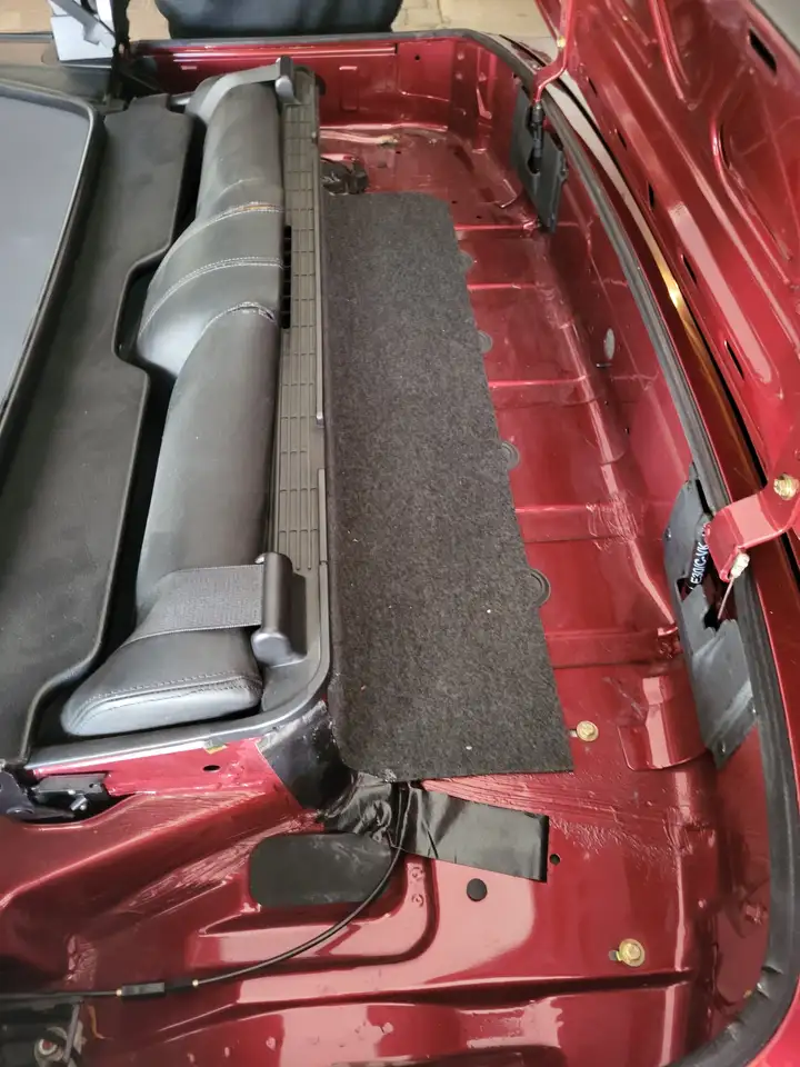 BMW 320i, foto 12