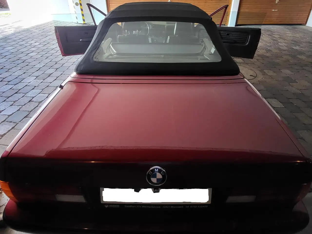 BMW 320i, foto 2