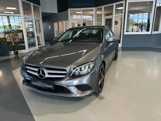 Mercedes-Benz C 180 d 9G NAVI+LED+18Zo AMG LM+