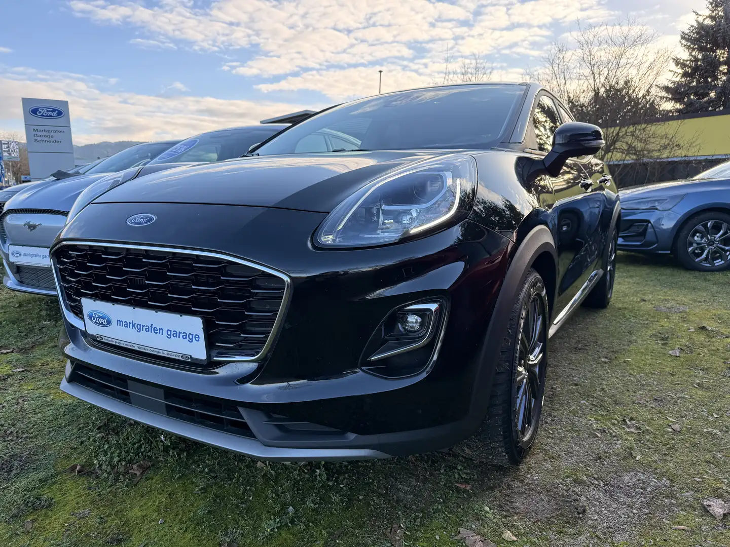 Ford Puma Puma 1.0 EcoBoost Hybrid Aut. TITANIUM DESIGN Noir - 1