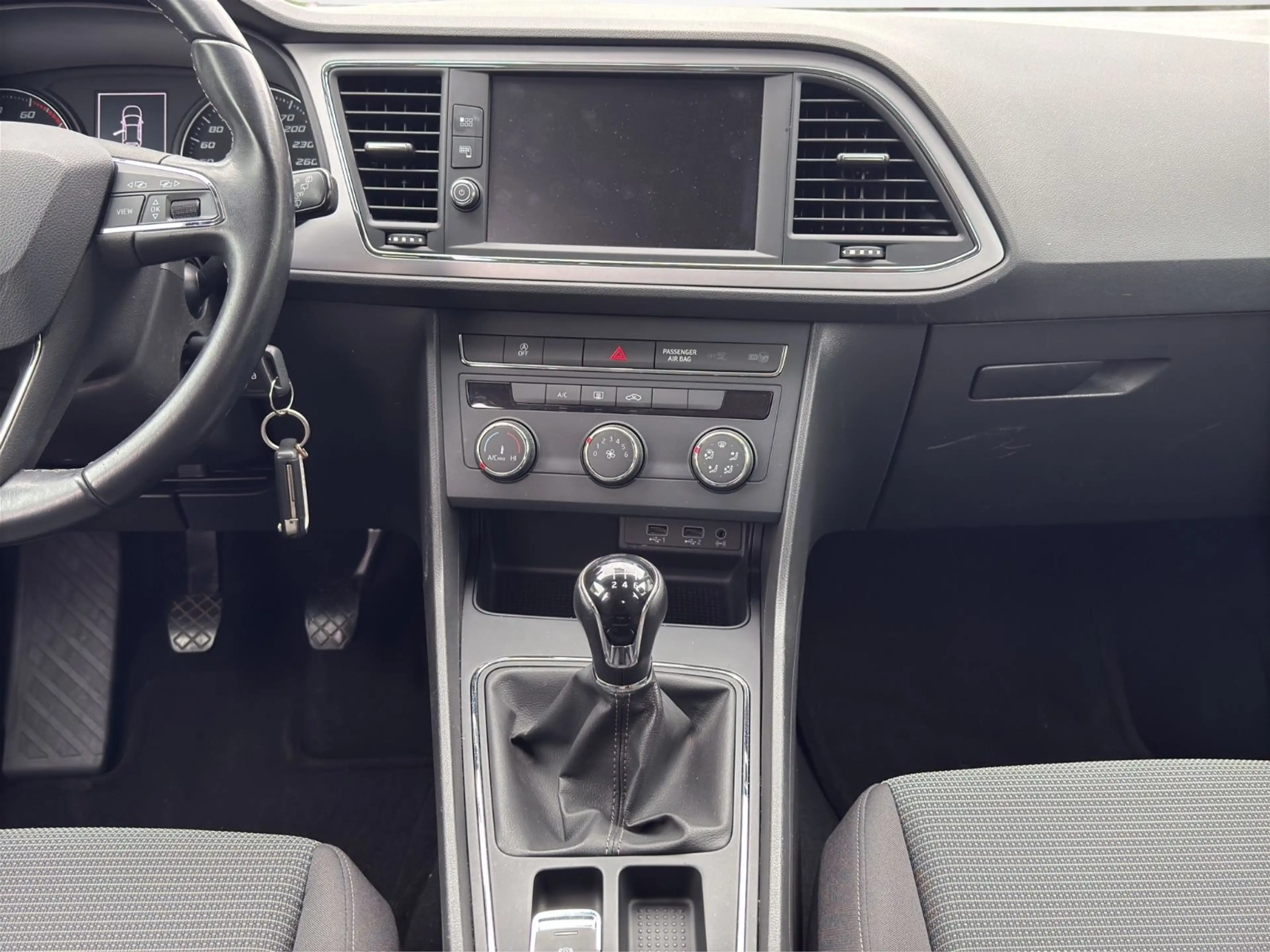 SEAT Leon Style — photo 14