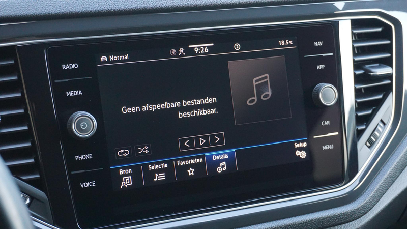 Volkswagen T-Roc 1.5 150pk TSI Sport Pano Virtual Stoelverw Drive s — photo 15