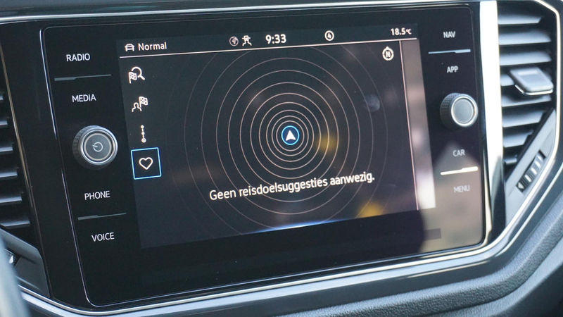 Volkswagen T-Roc 1.5 150pk TSI Sport Pano Virtual Stoelverw Drive s — photo 24