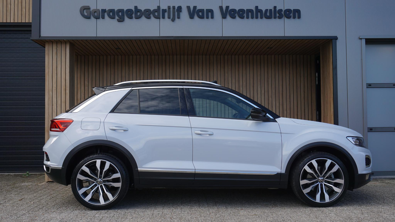 Volkswagen T-Roc 1.5 150pk TSI Sport Pano Virtual Stoelverw Drive s — photo 3