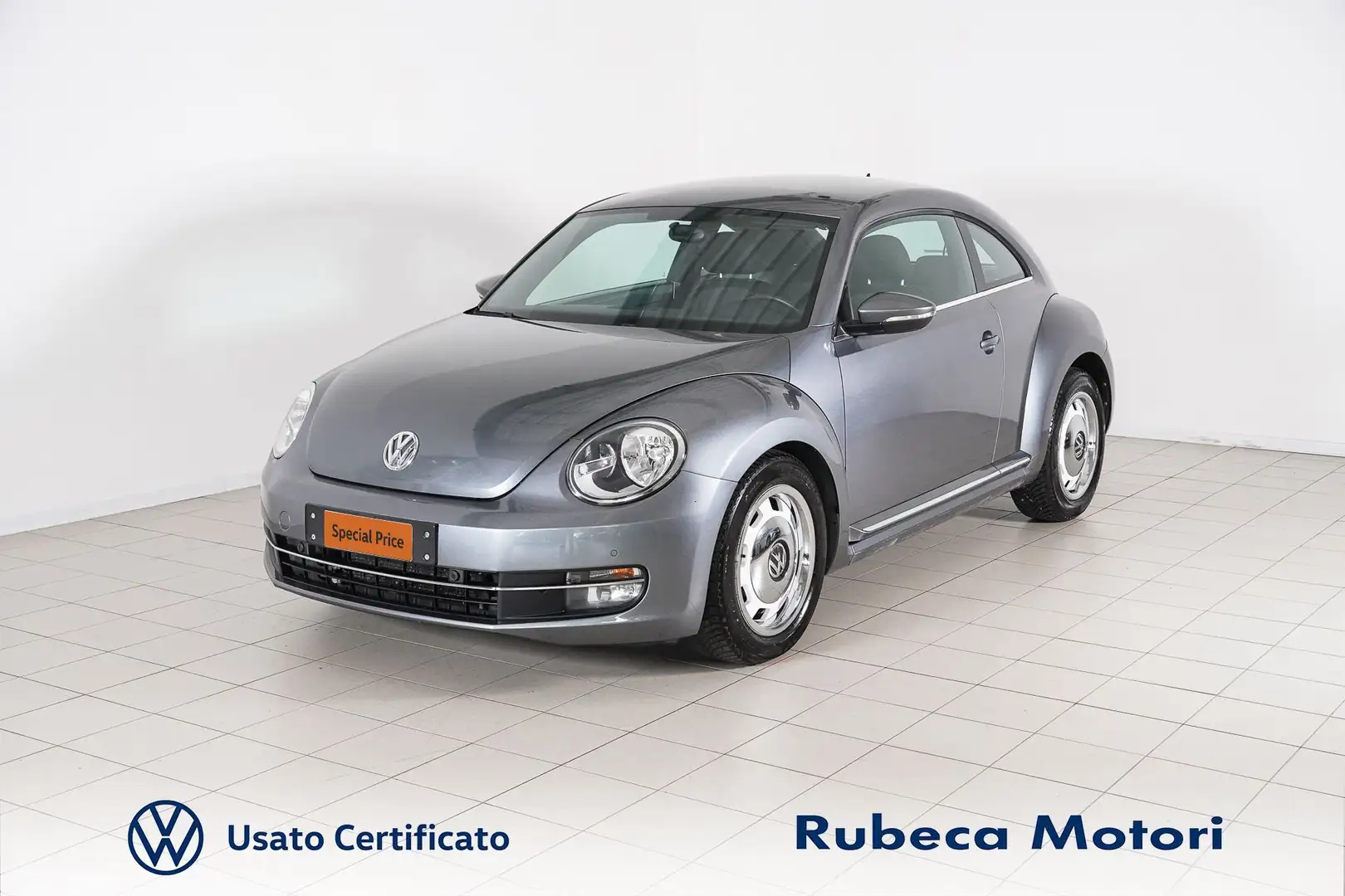 Volkswagen Maggiolino 1.6 TDI Design 105CV Grigio - 1