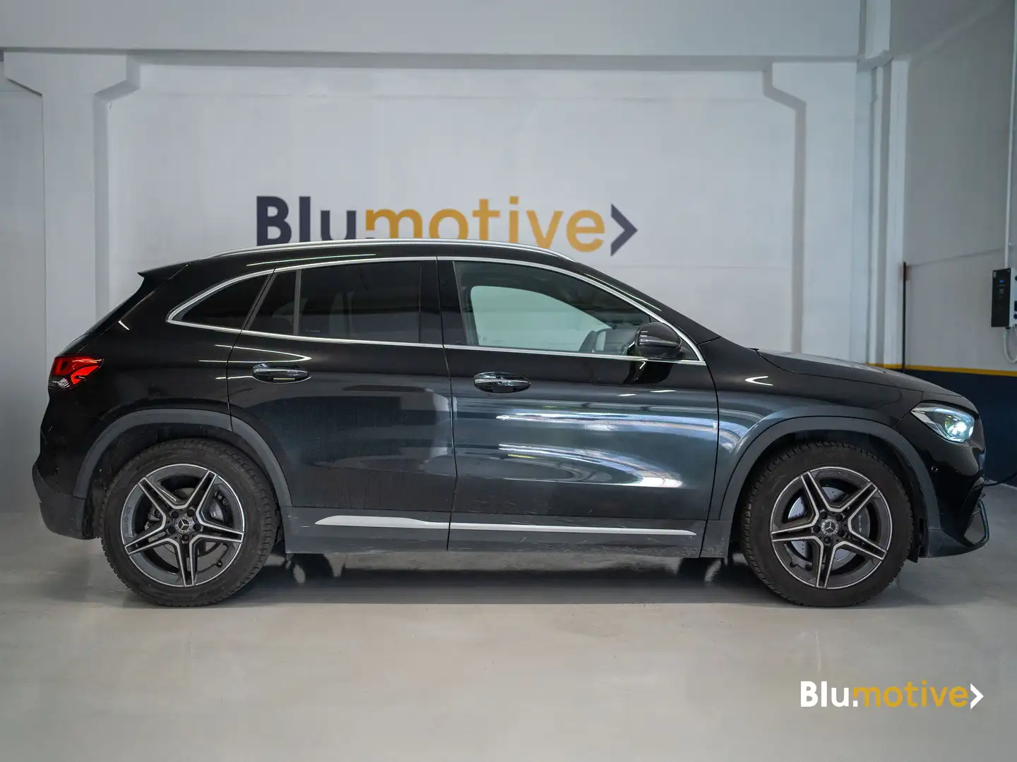 Mercedes-Benz GLA 200 GLA 200 d Premium auto - 2