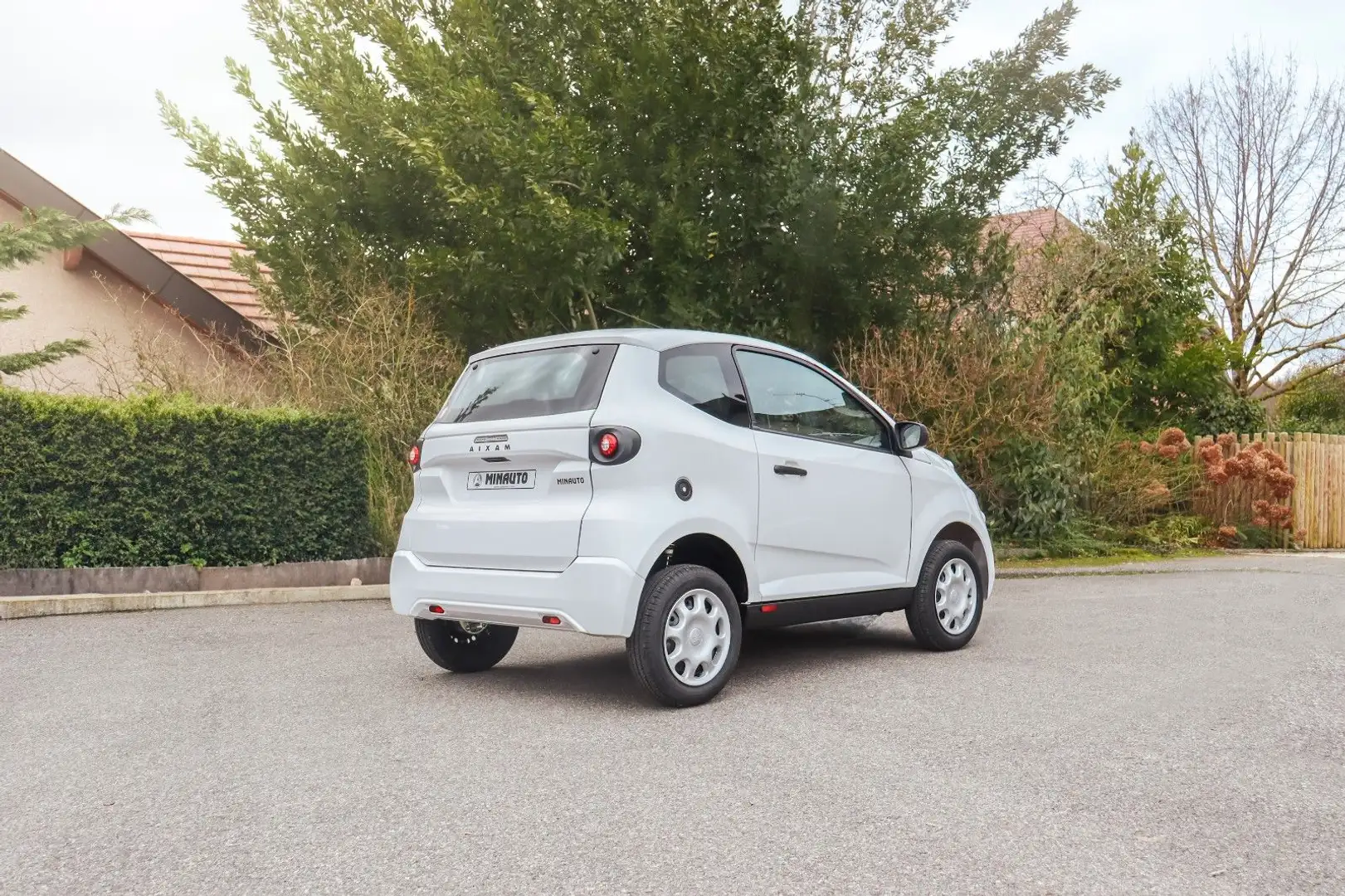 Aixam ELEKTRO MINAUTO Access *2025 Weiß - 2