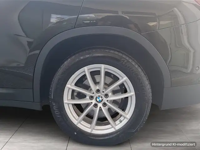 BMW X3 view 6