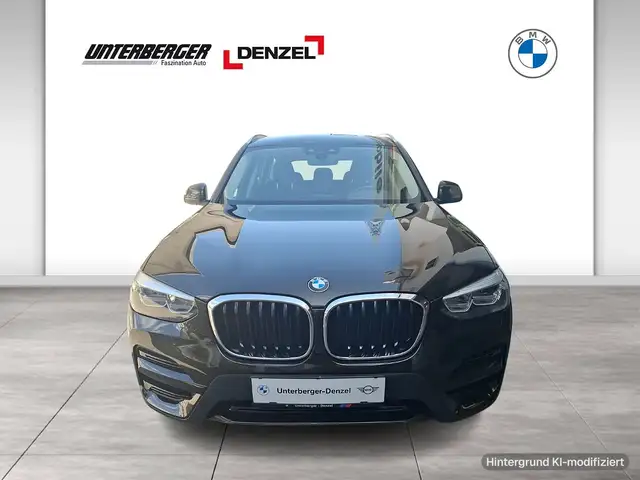 BMW X3 view 2