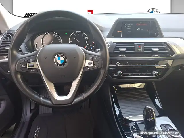BMW X3 view 7