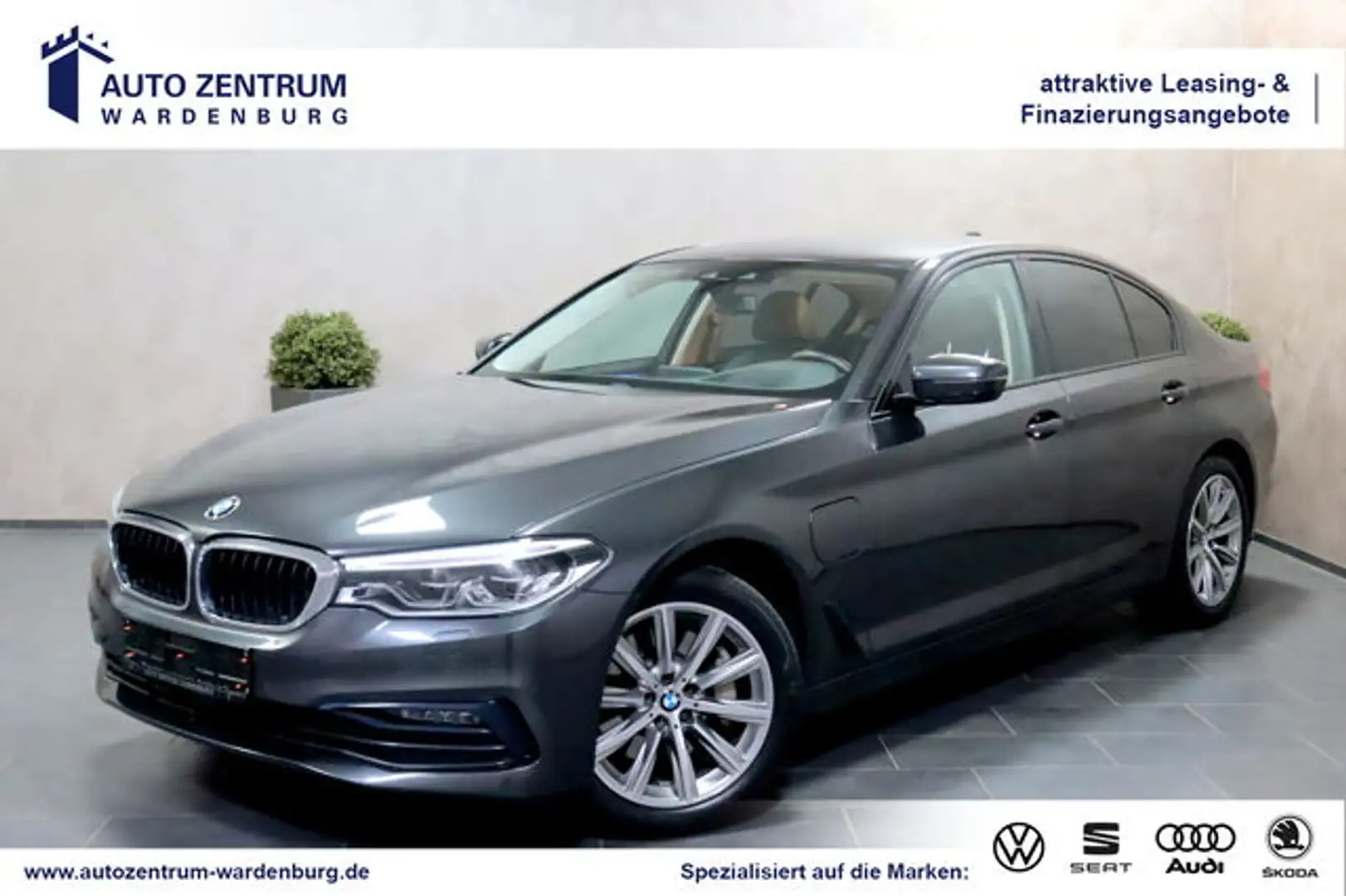 BMW 530 e Lim. Aut. Sport Line AHK KAMERA HEADUP NAV Grau - 1