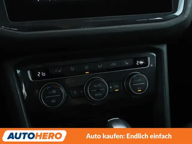 Volkswagen Tiguan Allspace view 25