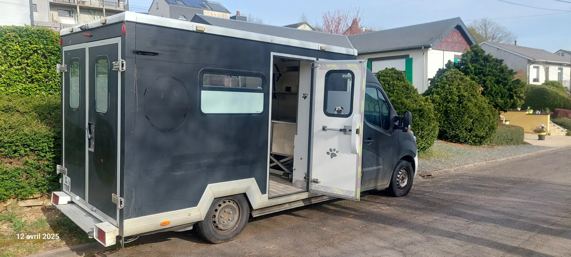 Renault Master 2.5 D 33 L2H2 Noir - 2