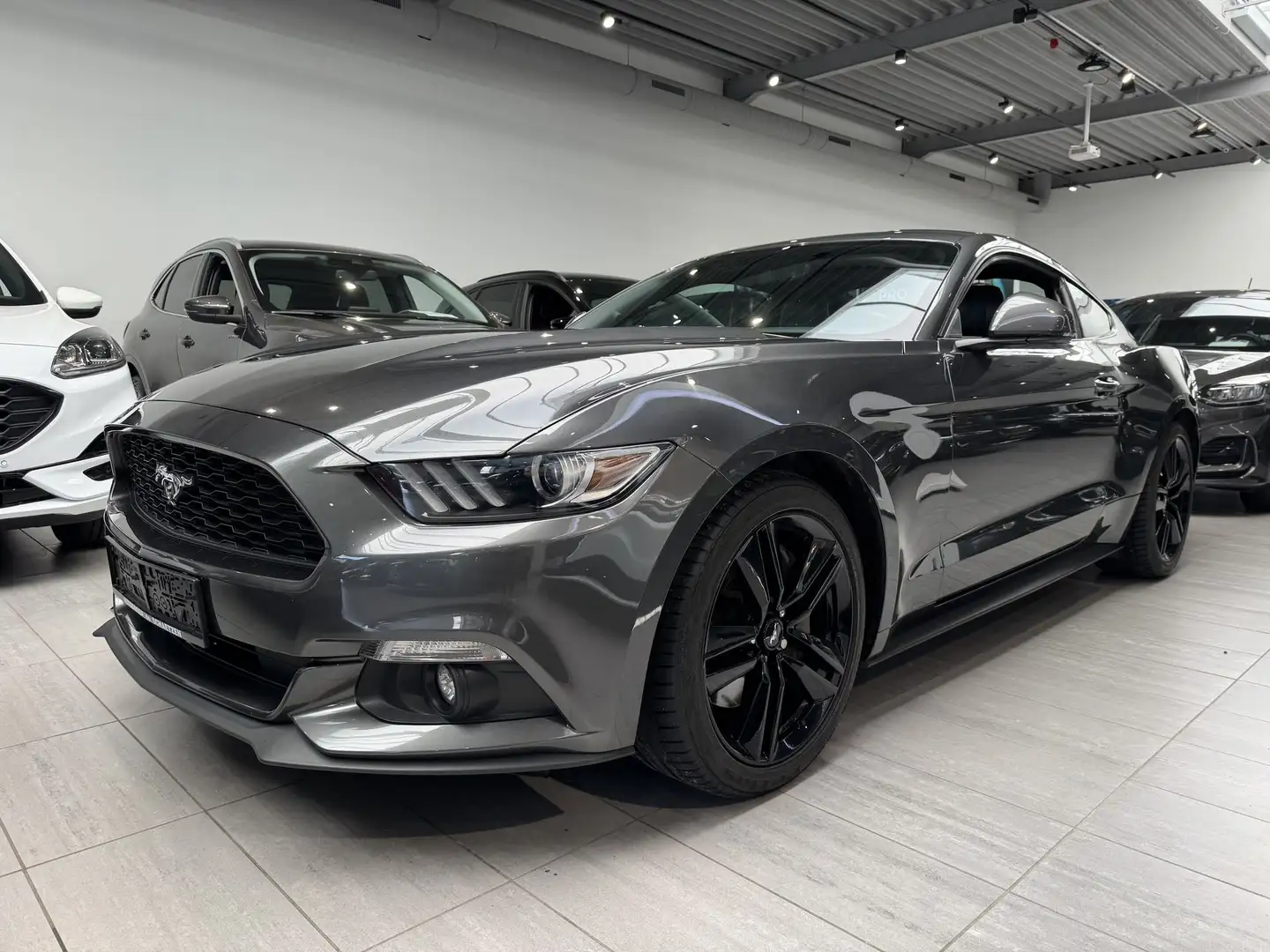 Ford Mustang 2.3 EcoBoost 317PK M6 - 1